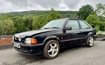 Lot 1990 Ford Escort XR3i