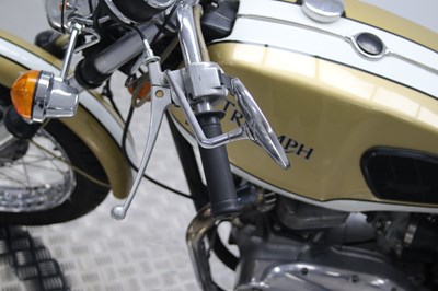 Lot 8 - 1972 Triumph T120R Bonneville