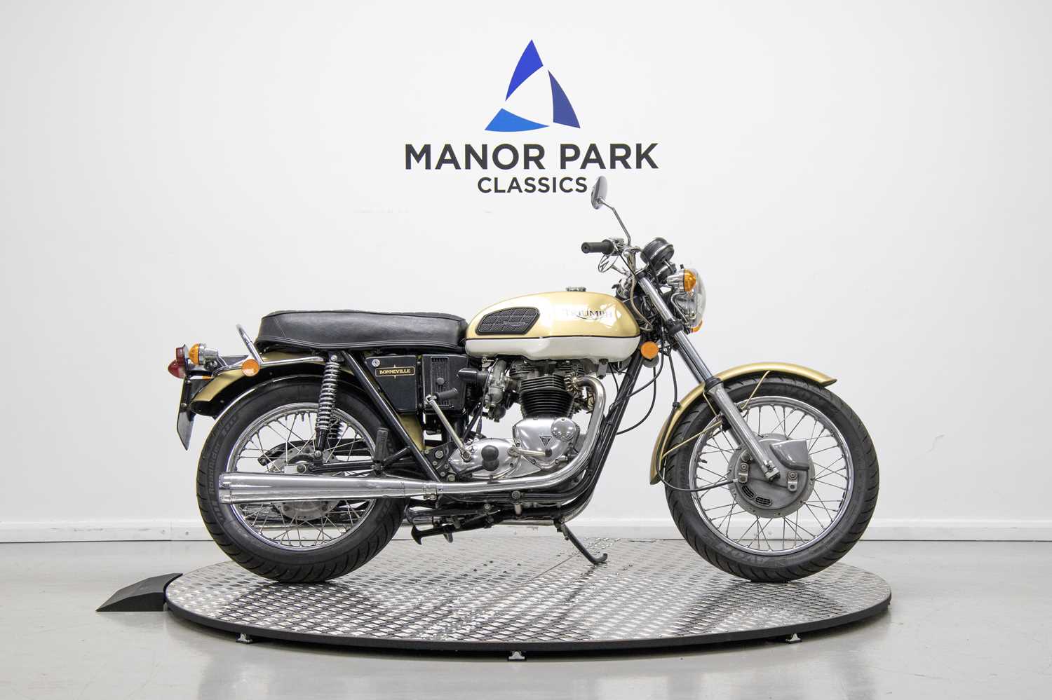 Lot 8 - 1972 Triumph T120R Bonneville