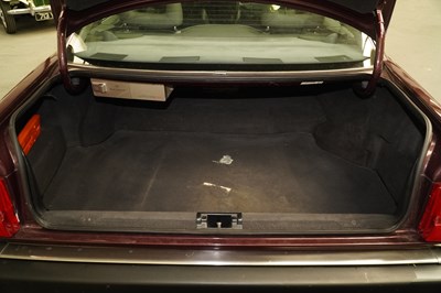 Lot 116 - 1993 Audi V8 Auto