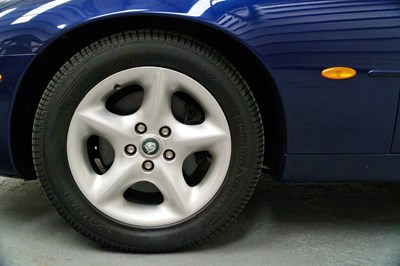 Lot 144 - 2001 Jaguar XK8 Convertible