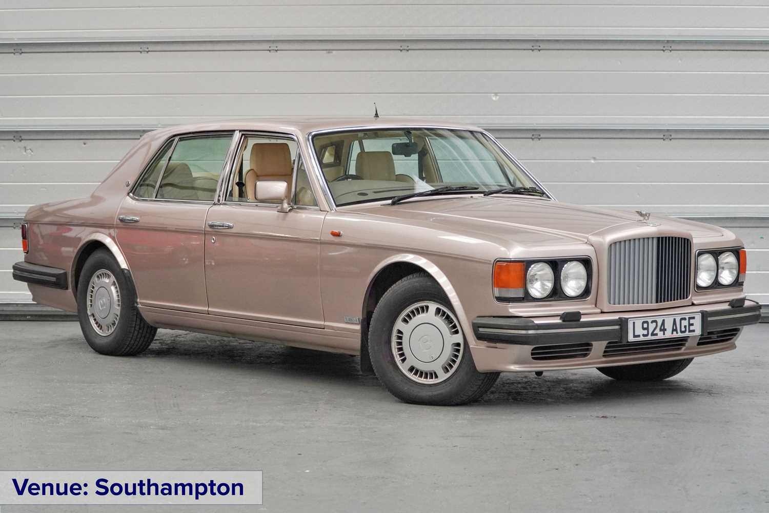 Lot 131 - 1993 Bentley Turbo R