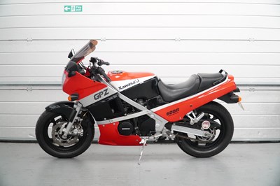 Lot 107 - 1988 Kawasaki ZX600-A3