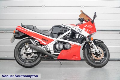 Lot 107 - 1988 Kawasaki ZX600-A3