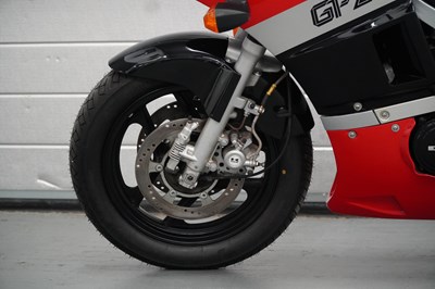 Lot 107 - 1988 Kawasaki ZX600-A3