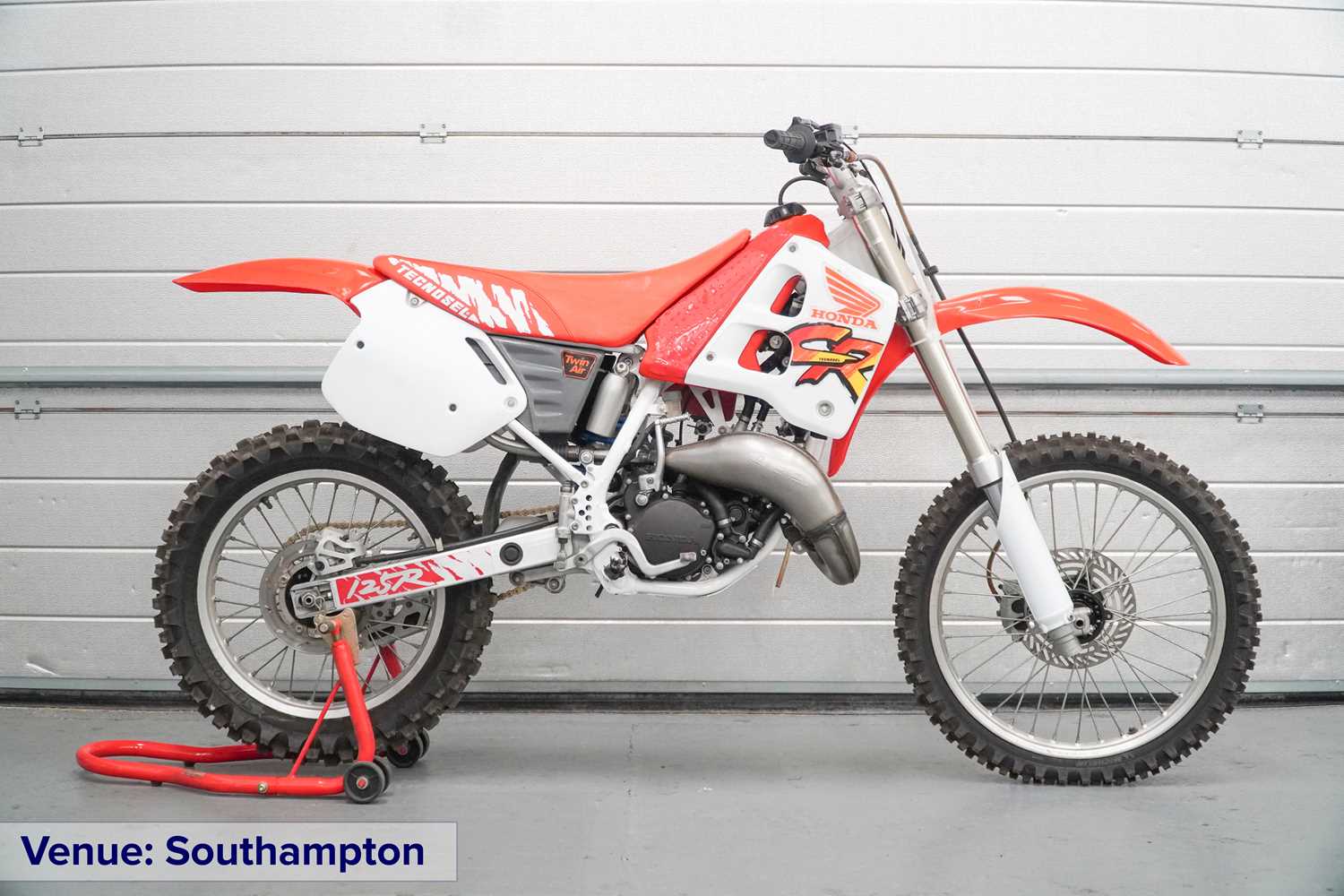 Lot 104 - 1991 Honda CR 125