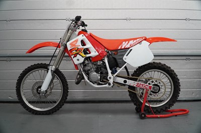 Lot 104 - 1991 Honda CR 125
