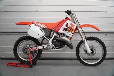 Lot 104 - 1991 Honda CR 125