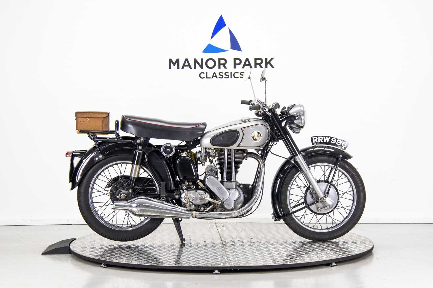 Lot 22 - 1955 Norton Model 19S