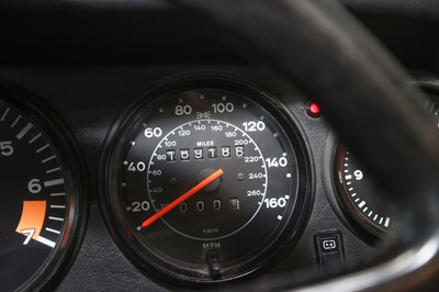 Lot 230 - 1988 Porsche 911 Carrera 3.2 Targa