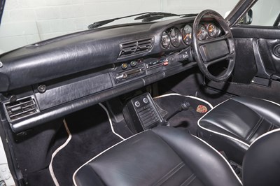 Lot 230 - 1988 Porsche 911 Carrera 3.2 Targa