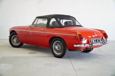 Lot 138 - 1972 MG B Roadster
