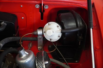 Lot 138 - 1972 MG B Roadster