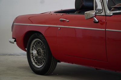 Lot 138 - 1972 MG B Roadster