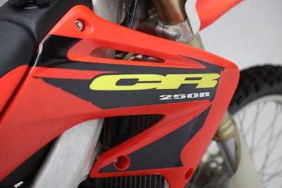 Lot 76 - 2002 Honda CR250R