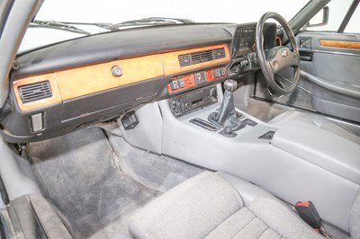 Lot 221 - 1990 Jaguar XJ-S 3.6