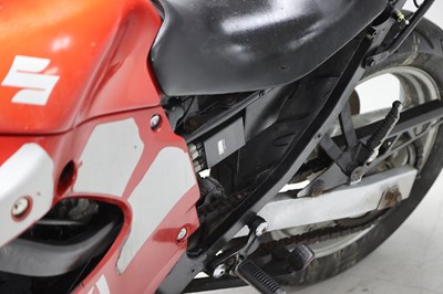 Lot 27 - 1992 Suzuki GSX600F