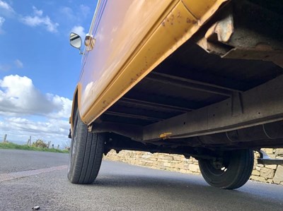 Lot 47 - 1976 Volkswagen Bay Window Camper