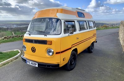 Lot 47 - 1976 Volkswagen Bay Window Camper