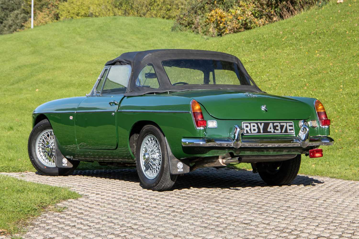 Lot 7 - 1967 MG B Roadster