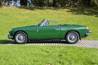 Lot 7 - 1967 MG B Roadster