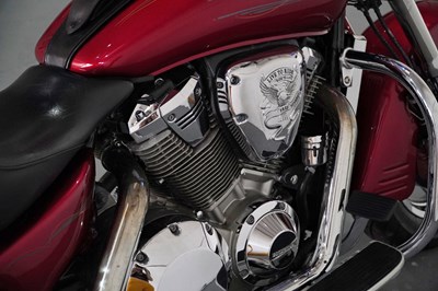 Lot 2003 Honda VTX 1800C
