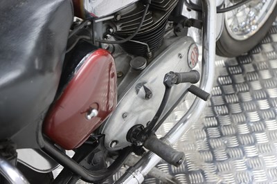 Lot 1961 Royal Enfield Crusader