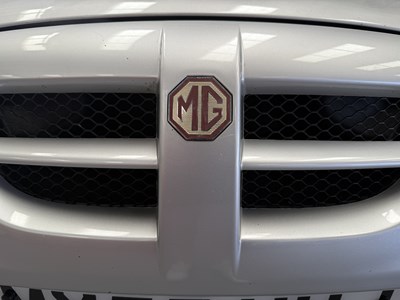 Lot 2005 MG ZT 260