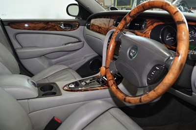 Lot 155 - 2005 Jaguar XJ8 V8 Sovereign