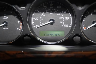 Lot 155 - 2005 Jaguar XJ8 V8 Sovereign