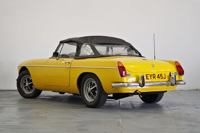 Lot 114 - 1971 MG B