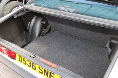 Lot 1986 Mercedes-Benz 190 E 2.0