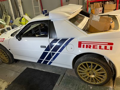 Lot 2 - RS200 Tribute