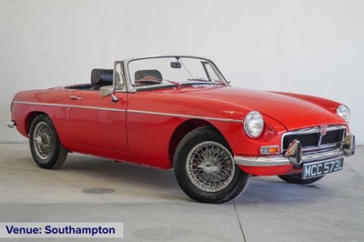 Lot 1972 MG B Roadster