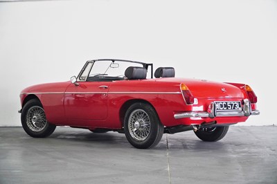 Lot 123 - 1972 MG B Roadster