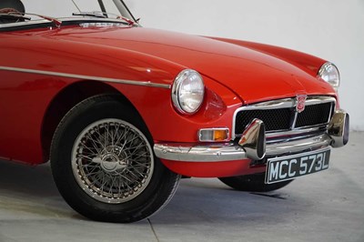 Lot 123 - 1972 MG B Roadster