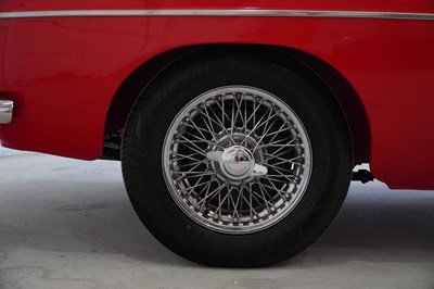 Lot 123 - 1972 MG B Roadster