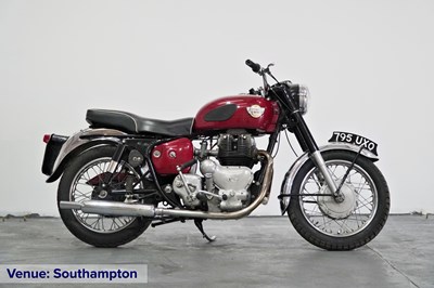 Lot 102 - 1961 Royal Enfield 500cc Meteor Minor