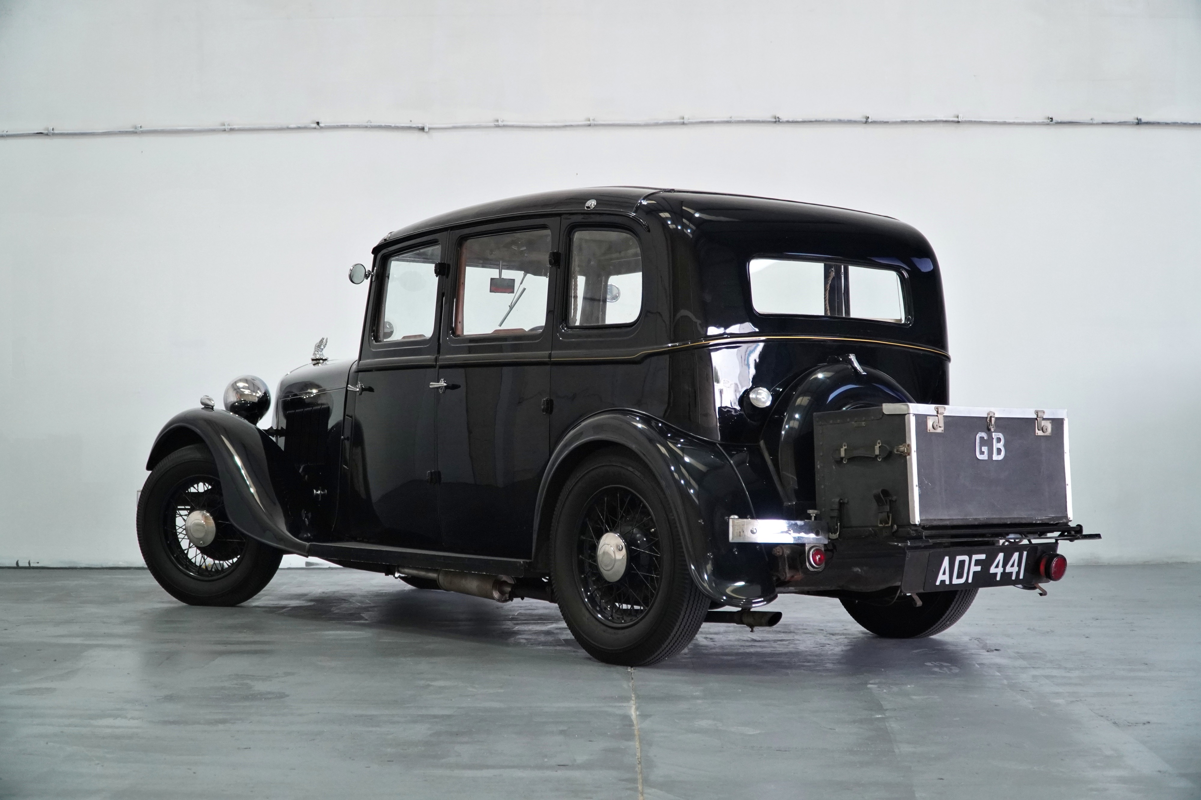 Lot 120 - 1935 Rover 14