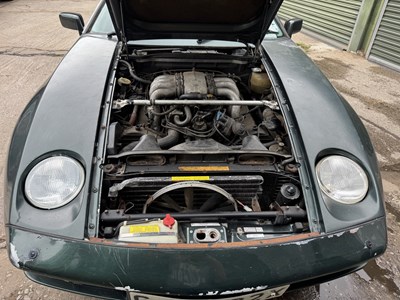 Lot 5 - 1982 Porsche 928S Manual