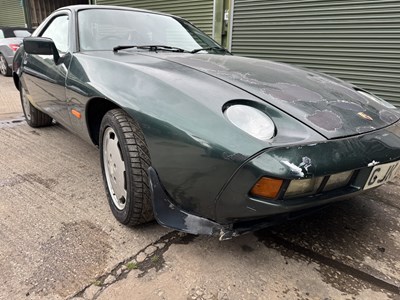 Lot 5 - 1982 Porsche 928S Manual