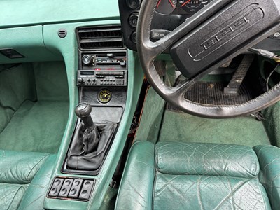 Lot 5 - 1982 Porsche 928S Manual