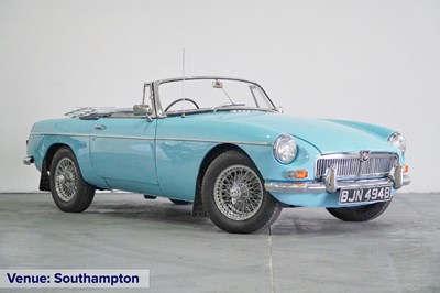 Lot 135 - 1964 MG B Roadster
