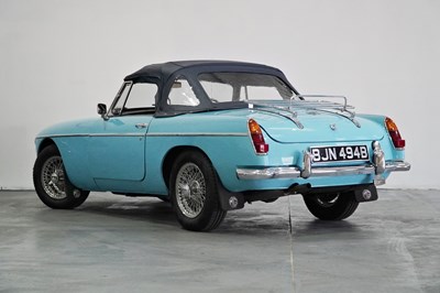 Lot 135 - 1964 MG B Roadster