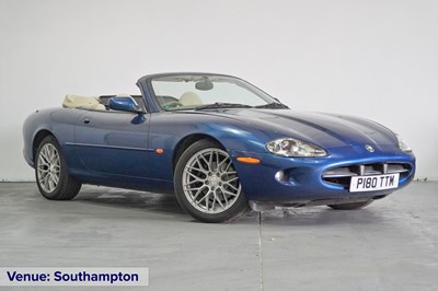 Lot 121 - 1997 Jaguar XK8 Convertible