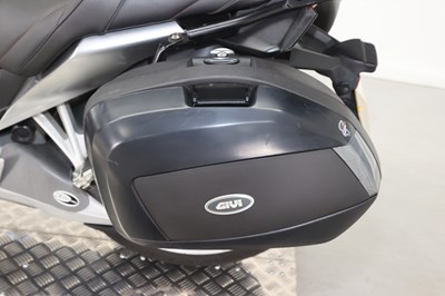 Lot 2010 Honda VFR1200F