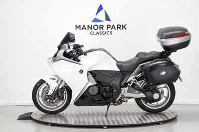 Lot 2010 Honda VFR1200F