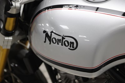 Lot 2011 Norton Commando 961 Café Racer
