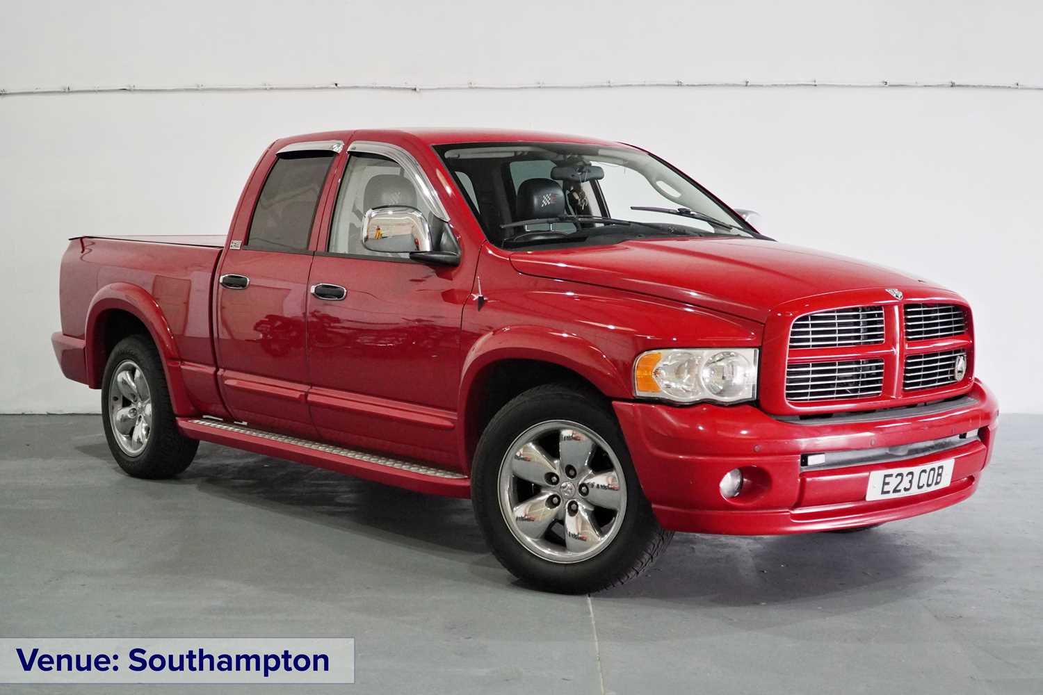 Lot 132 - 2006 Dodge Ram HEMI Evernham Motorsports Edition