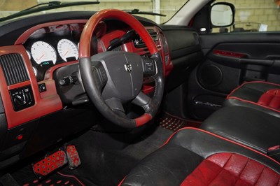 Lot 132 - 2006 Dodge Ram HEMI Evernham Motorsports Edition